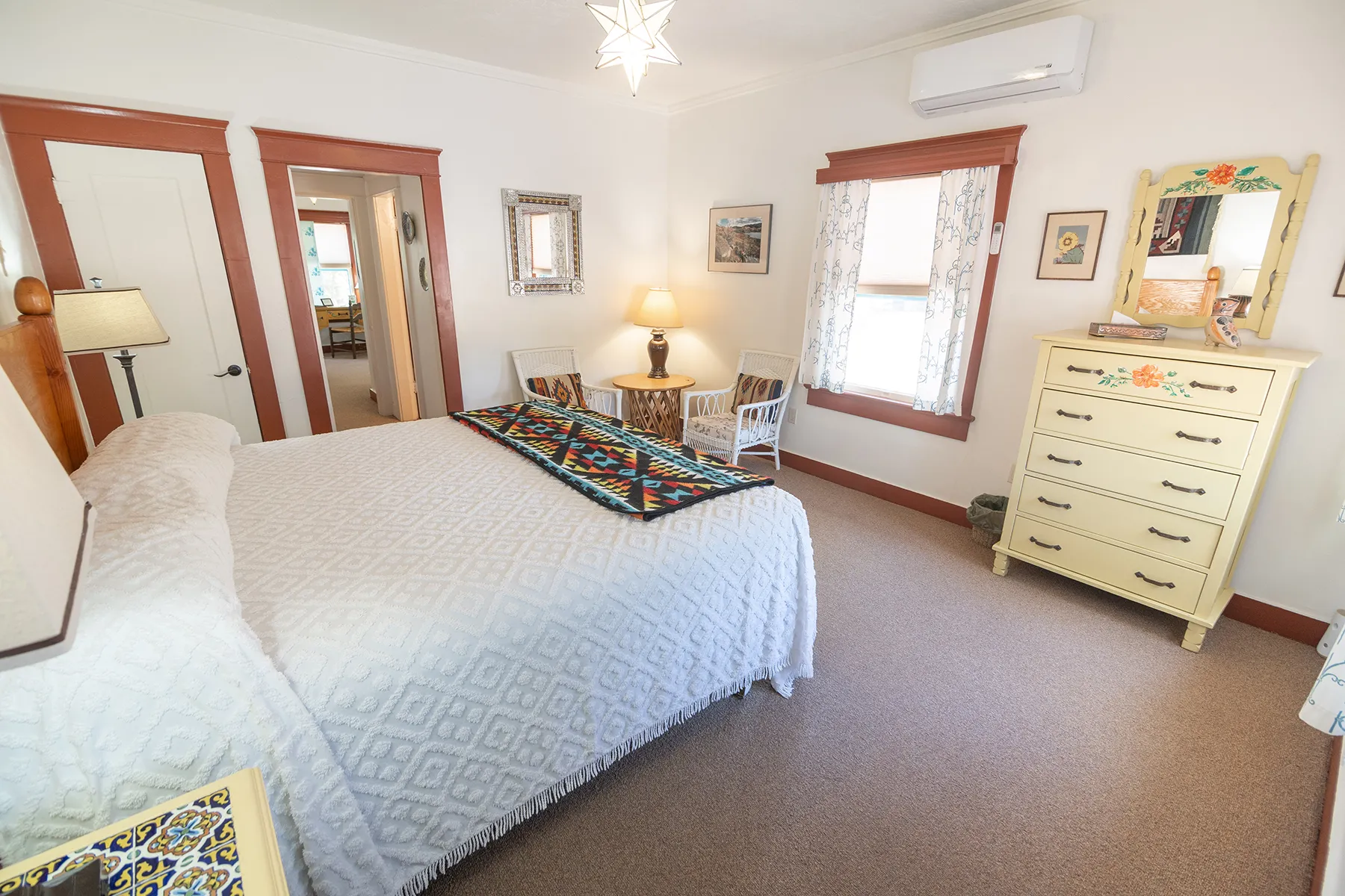cottage-1-room-11-bedroom-1