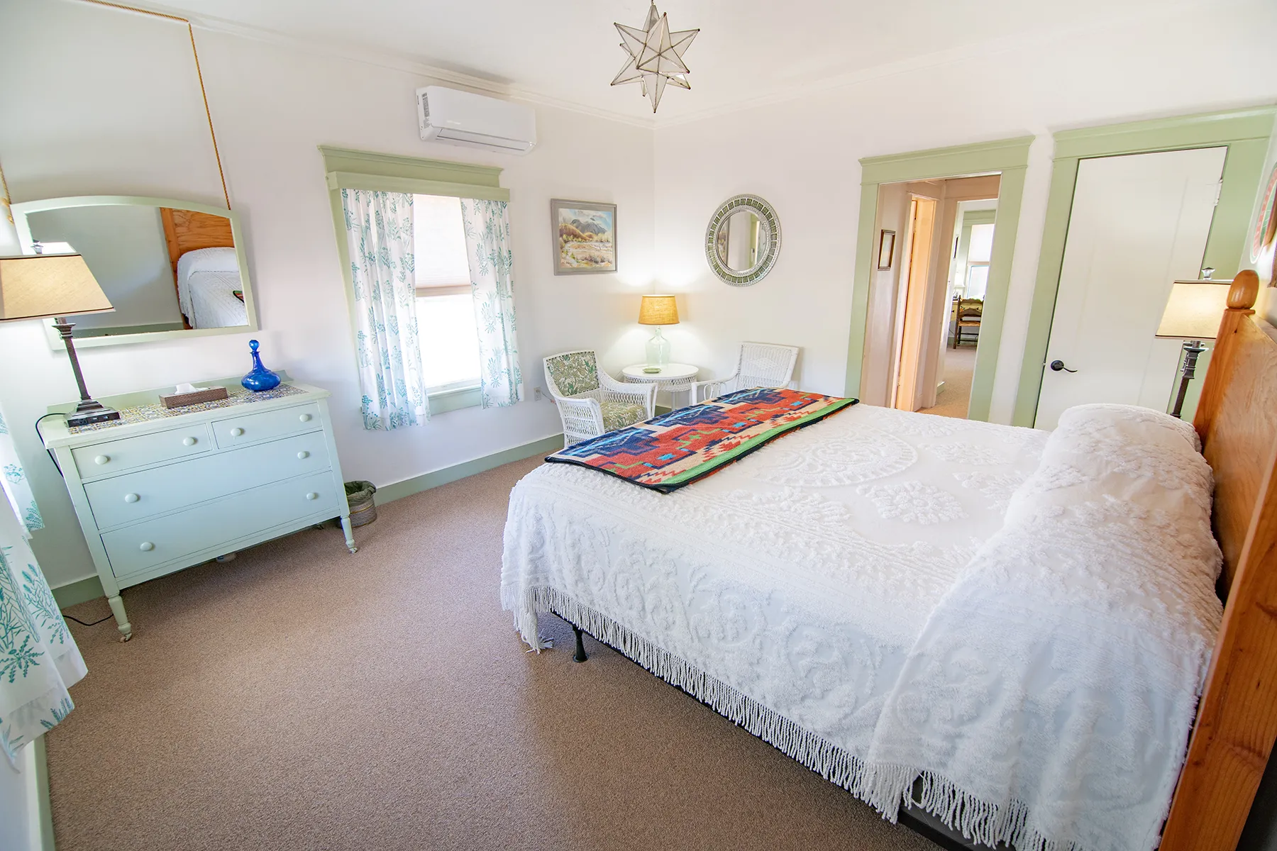 cottage-1-room-12-bedroom-2