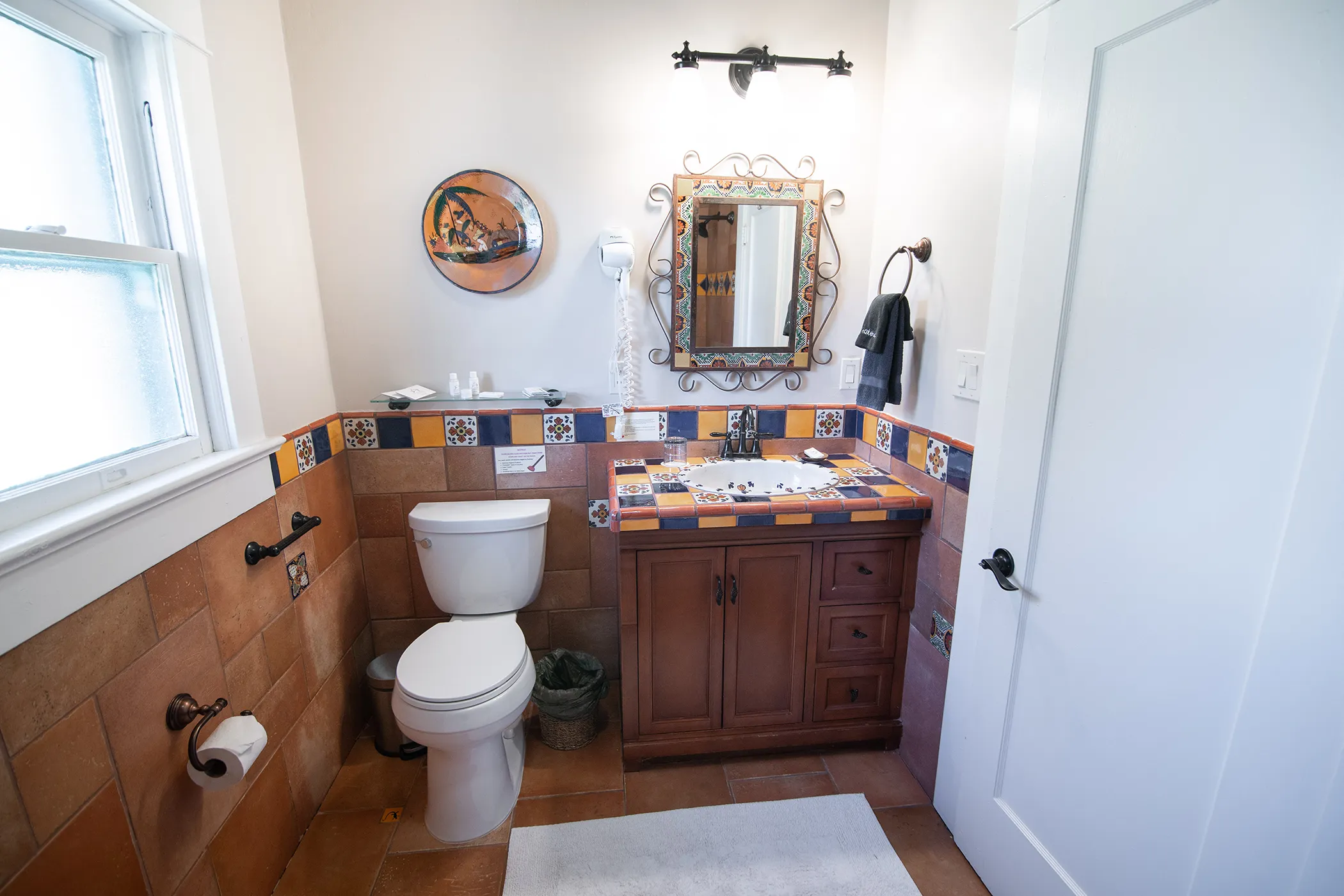 cottage-2-bathroom-2