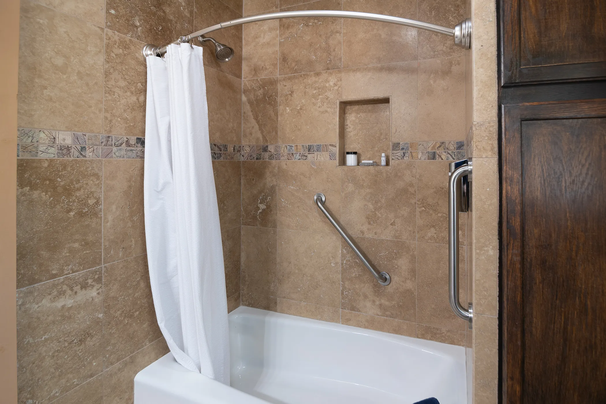 cottage-5-bathroom-3